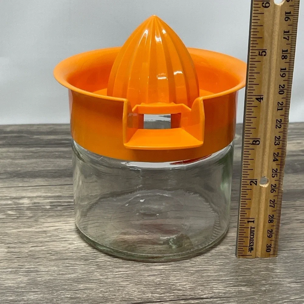 Vintage Style Citrus Juicer Manual Orange Reamer Clear‎ Glass Jar Spout